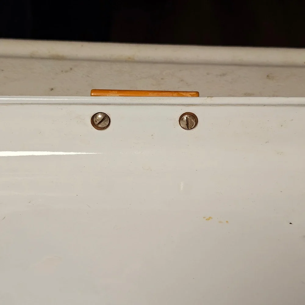 BW ventilation storage color